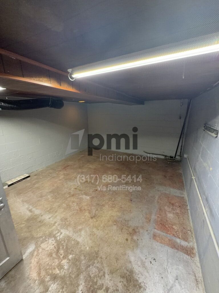 Building Photo - 4301 Crittenden Ave