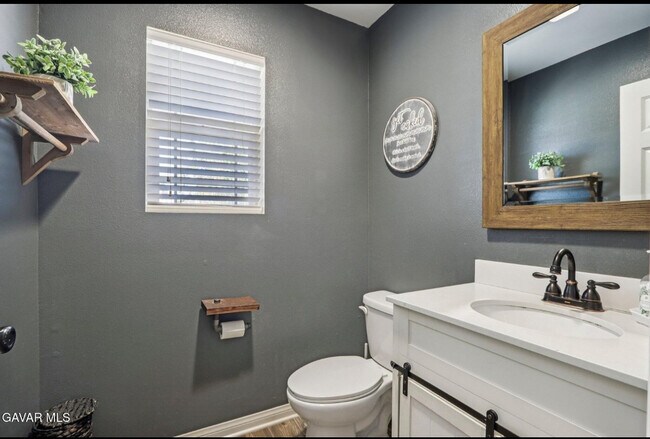 Building Photo - 37522 Citron Pl