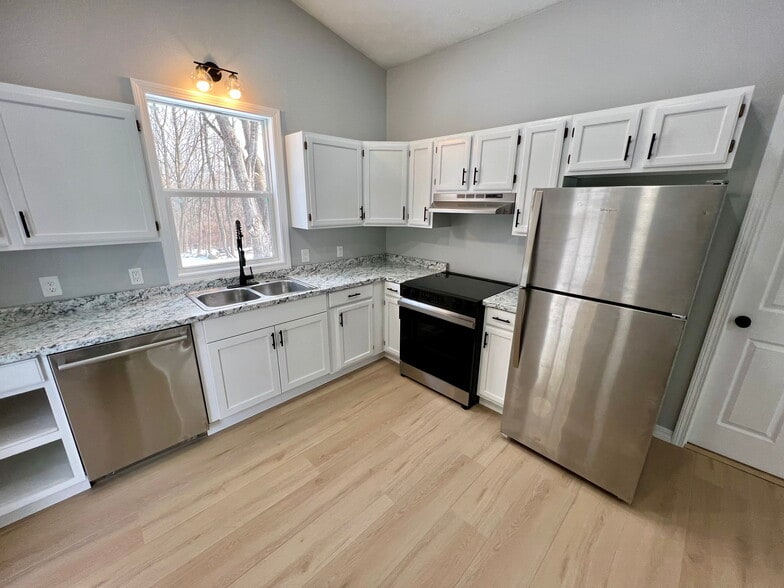 Kitchen - 40 Watch St