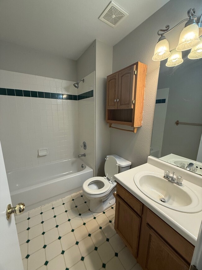 Building Photo - 9525 Aspen Grove Way