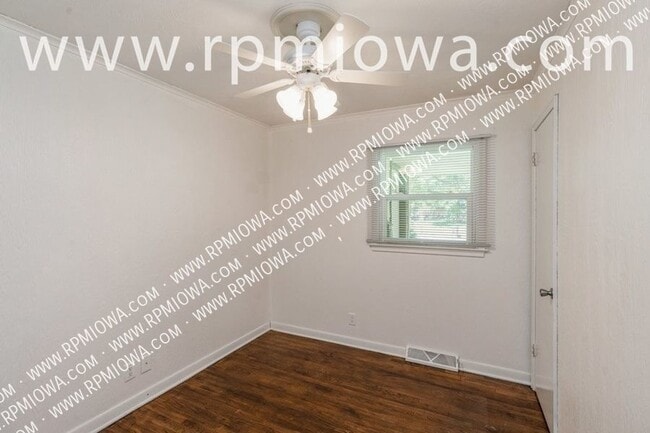 Building Photo - 1806 Larnard Dr