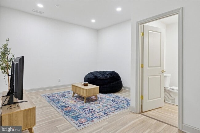 Building Photo - 415 N Haddon Ave