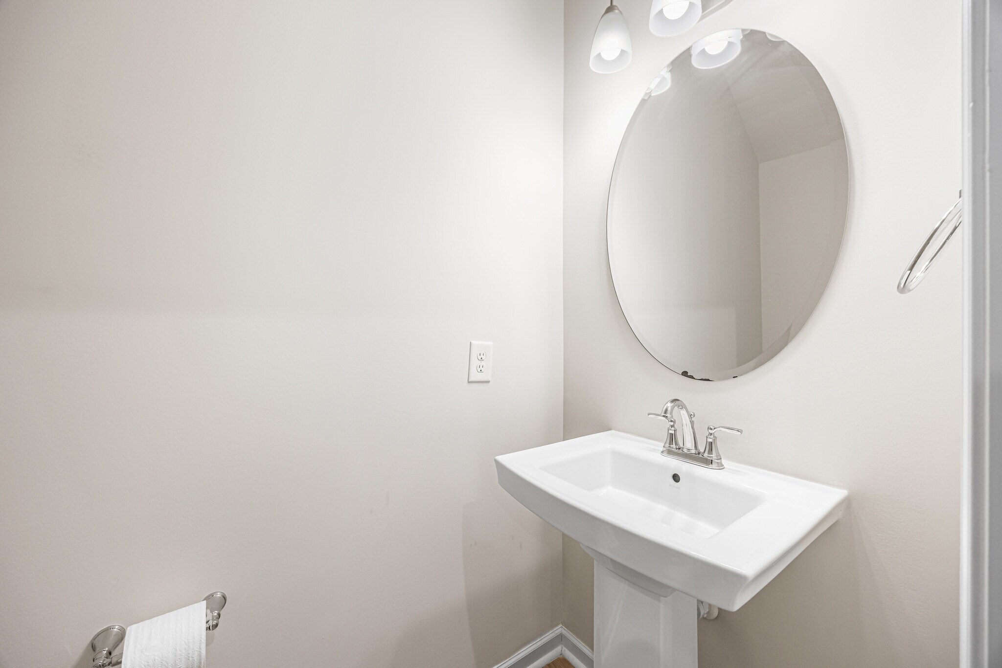 Building Photo - 529 Madison Falls Ct