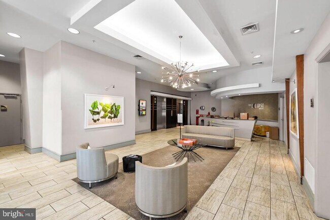 Building Photo - 3600 S Glebe Rd