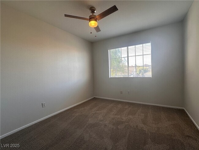 Building Photo - 2053 Smoketree Village Cir