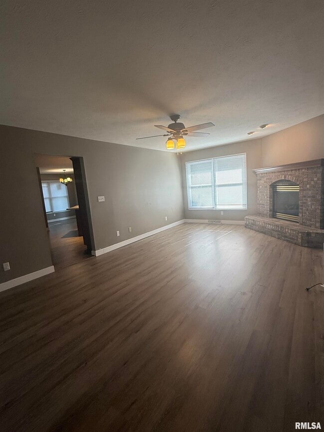 Building Photo - 213 Appomattox Dr