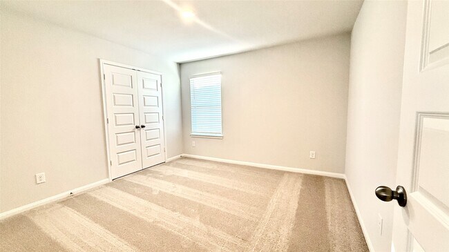 Building Photo - 2340 Mooneye Ct