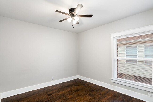 Building Photo - 3 Bedroom House Off Eastern Parkway