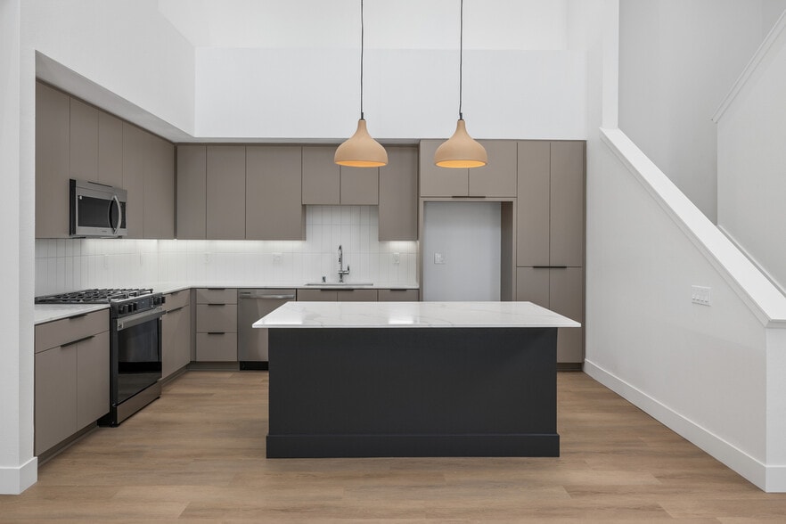 Primary Photo - Virano Apartments