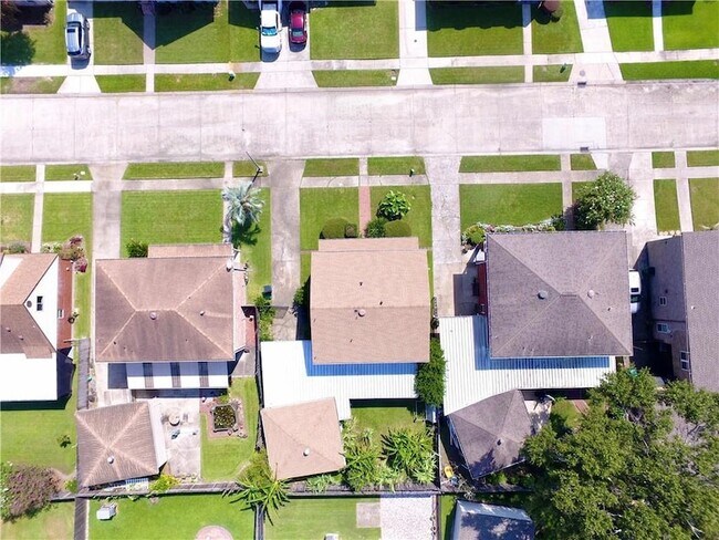 Building Photo - 316 Bienville Dr