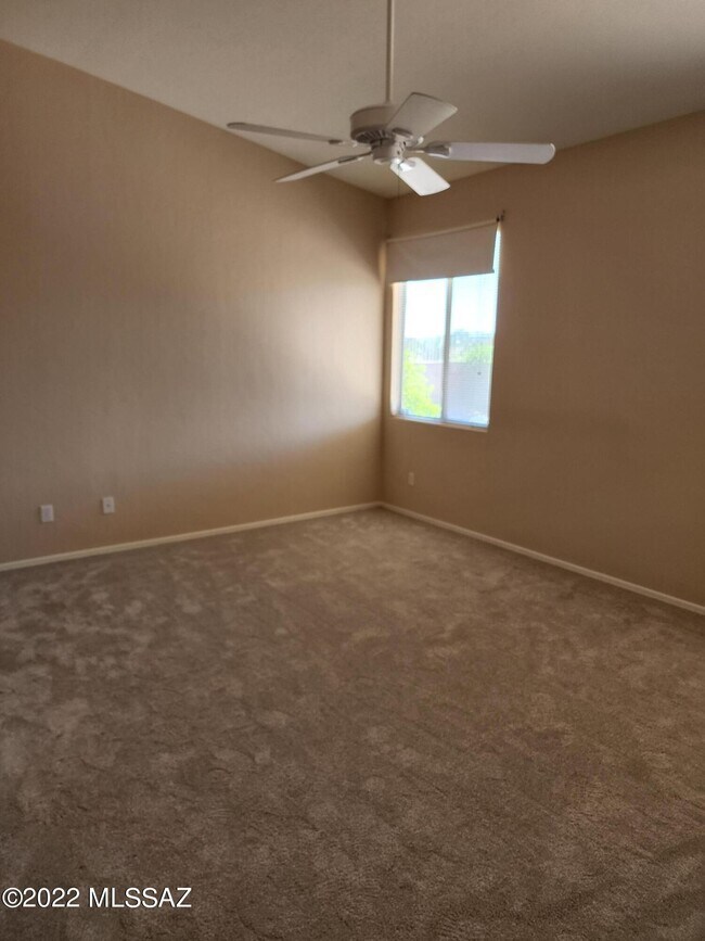 Building Photo - 11598 N Flat Iron Dr
