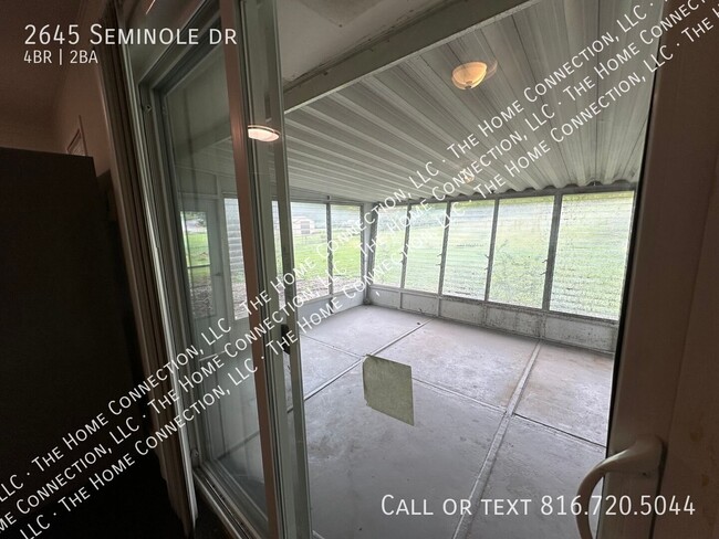Building Photo - 2645 Seminole Dr