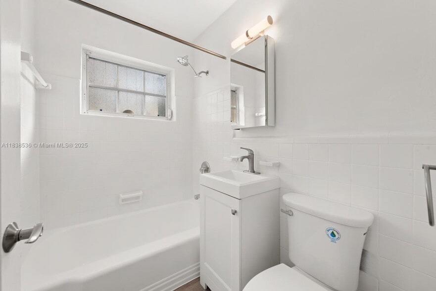Building Photo - 4080 Hardie Ave