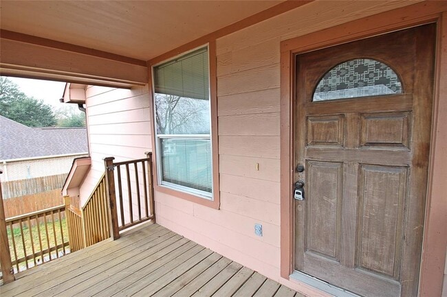 Building Photo - 8615 Sweetbrush Dr