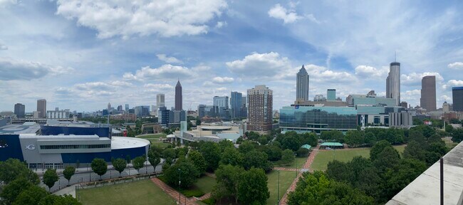 Building Photo - 250 Park Avenue W NW