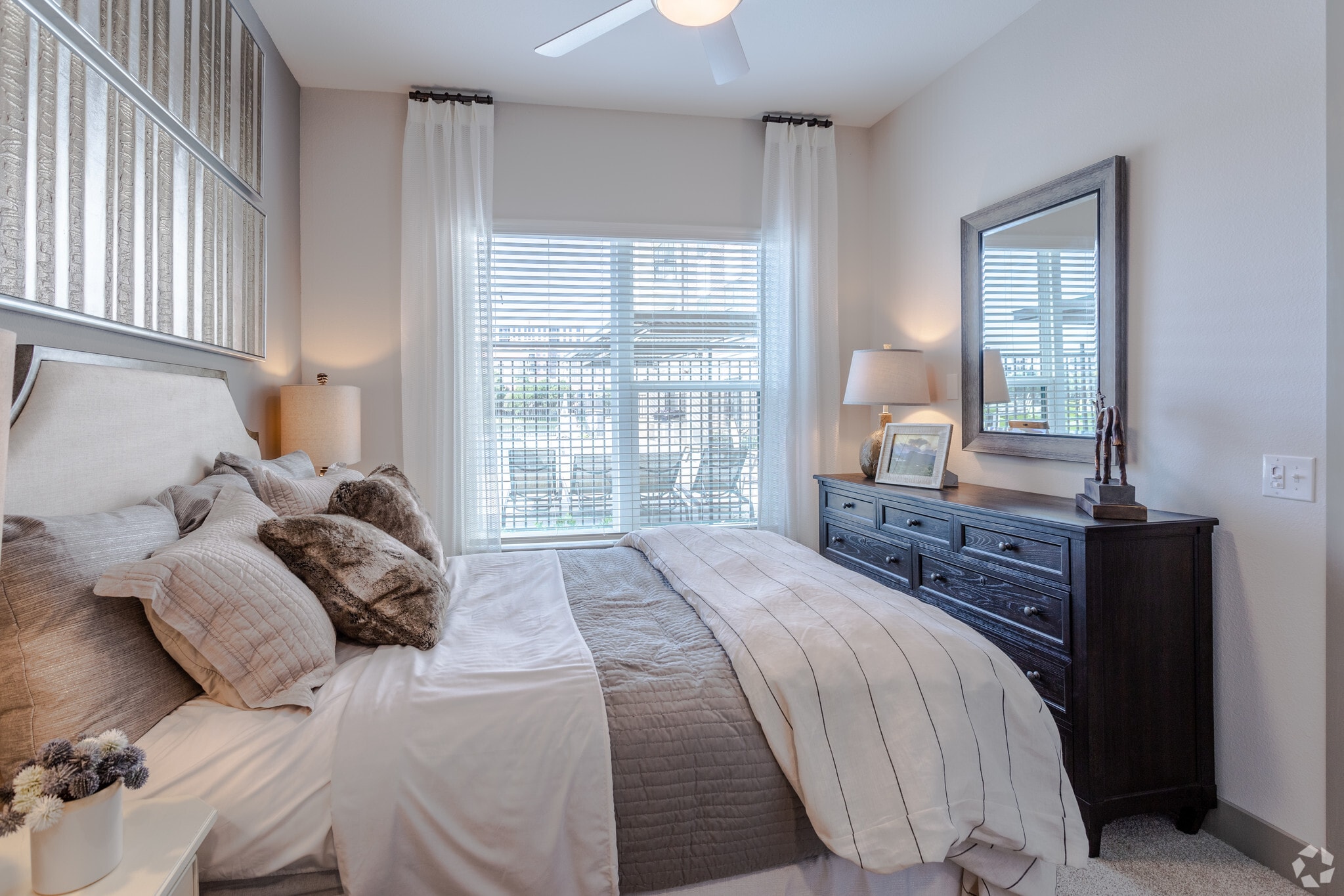 1BR,1BA - 648SF - A0 - BEDROOM - The Banks at Las Colinas