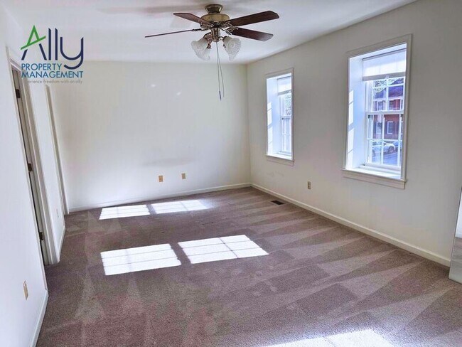 Building Photo - 1515 Westfield Ct