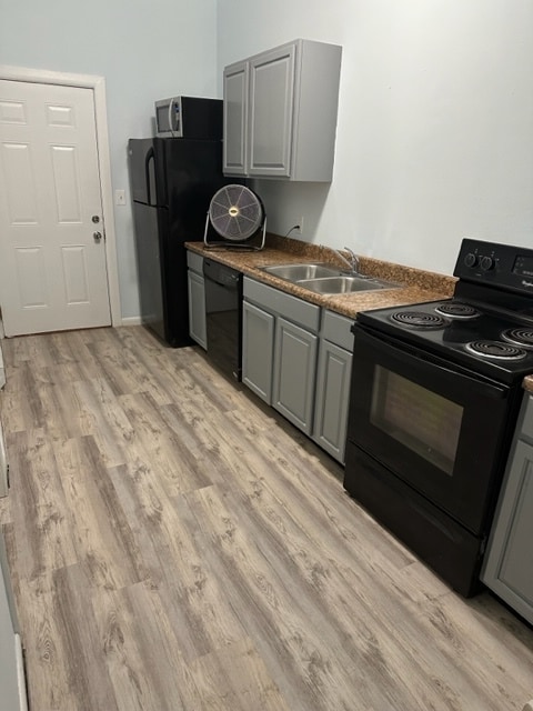 Building Photo - 5 Main St