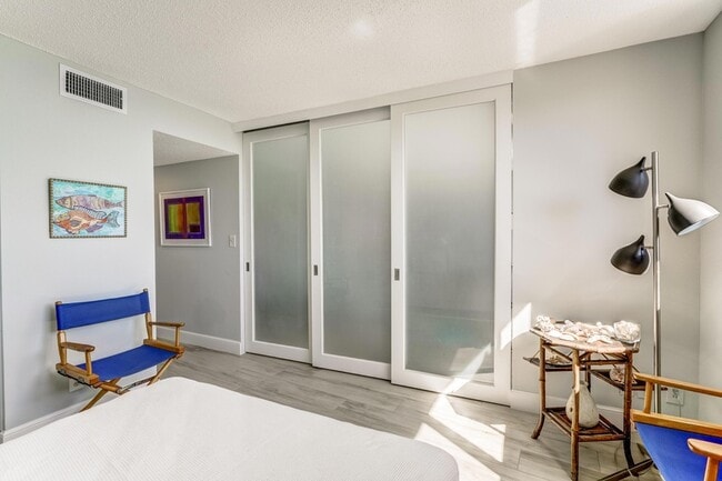 Building Photo - 200 Ocean Trail Way