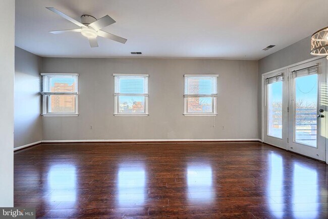 Building Photo - 123 W Barre St