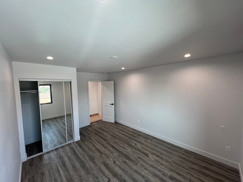 Bedroom 2 - 51 W 53rd St
