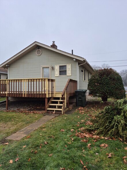 Building Photo - 1600 Tanner Ave SW