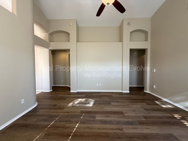 Building Photo - 2006 N 106th Ave