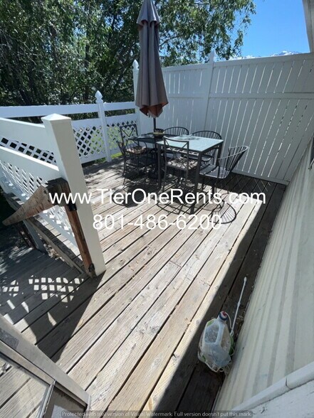 Building Photo - NO DEPOSIT option available for qualified renters!
