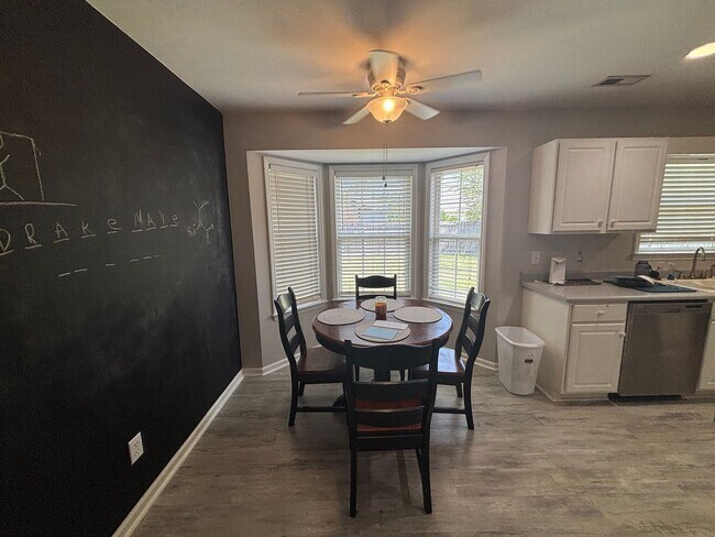 Building Photo - 3 Bed 2 Bath Single  Family Home in OGDEN/Murrayville
