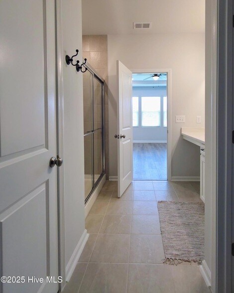 Building Photo - 344 Eagle Claw Dr