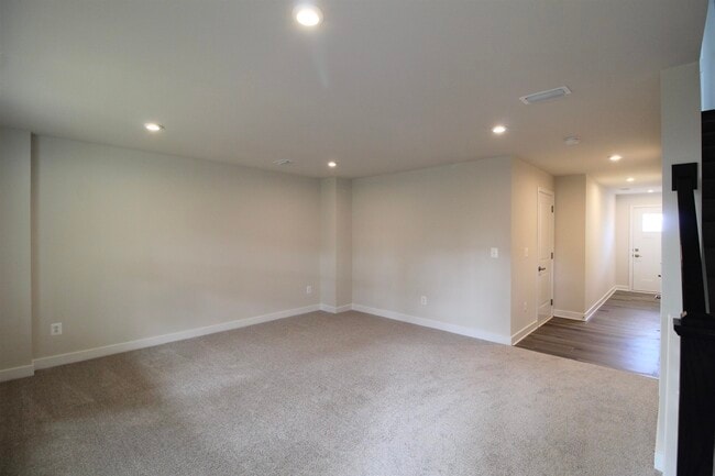 Building Photo - 3663 Ponton Rd