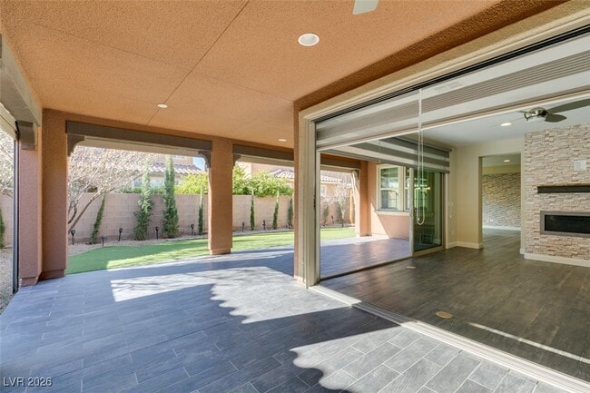 Building Photo - 2497 Birch Hollow St