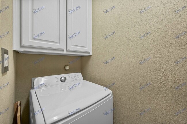 Building Photo - 5211 Mission Ave