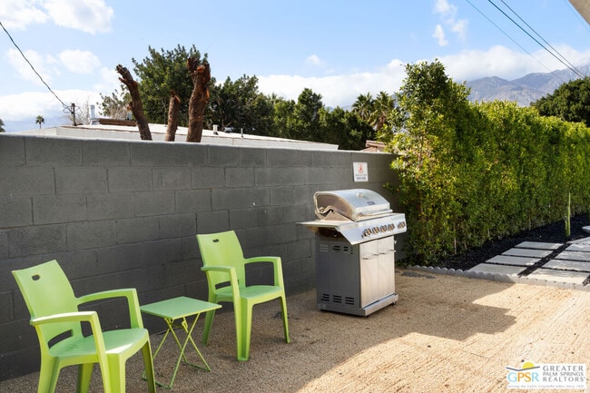 Building Photo - 4373 E Camino Parocela