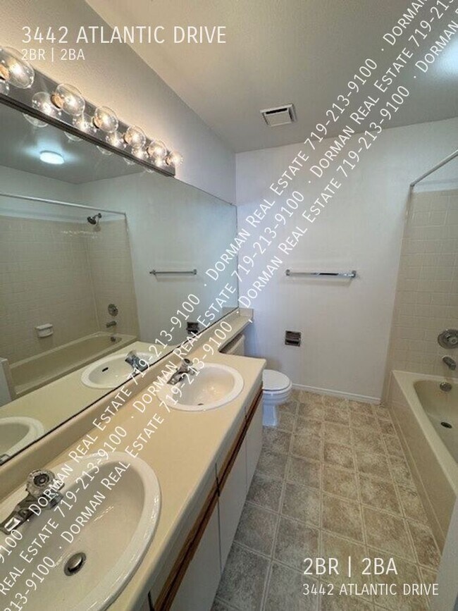 Building Photo - 3442 Atlantic Dr