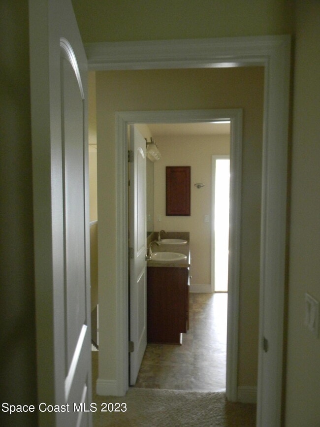 Building Photo - 1576 Alaqua Way