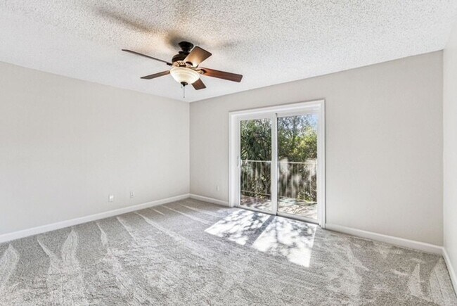 Building Photo - 2X2.5 -MOVE IN NOW! NEW LVP FLOORING ON 1ST FLOOR! NEW CARPET ON 2ND FLOOR! WATER VIEWS! CALL TOD...
