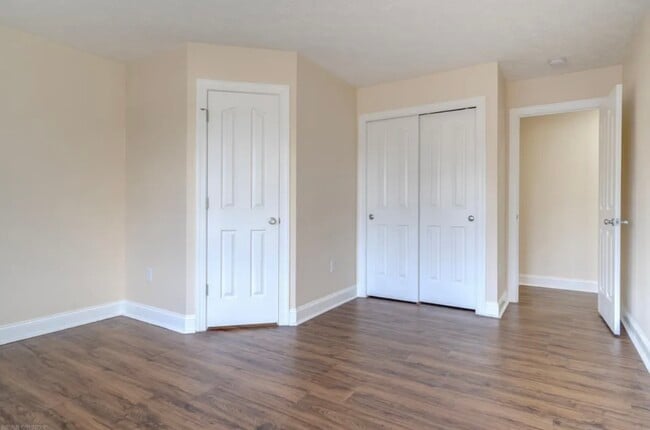 Building Photo - 435 Pin Oak Dr NW