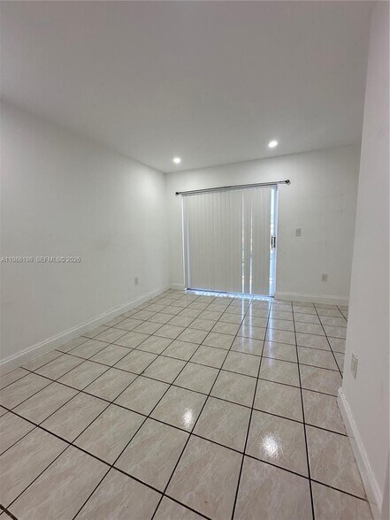 Building Photo - 7510 SW 152nd Ave