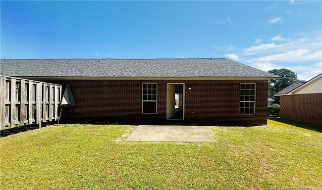 Building Photo - 2040 Glenwick Dr