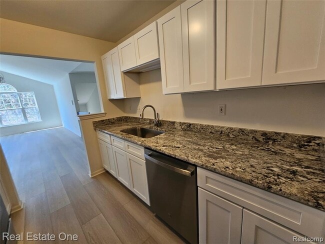 Building Photo - 56401 Scotland Blvd