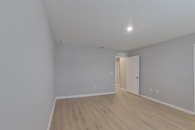 Building Photo - 1709 Nebraska Loop