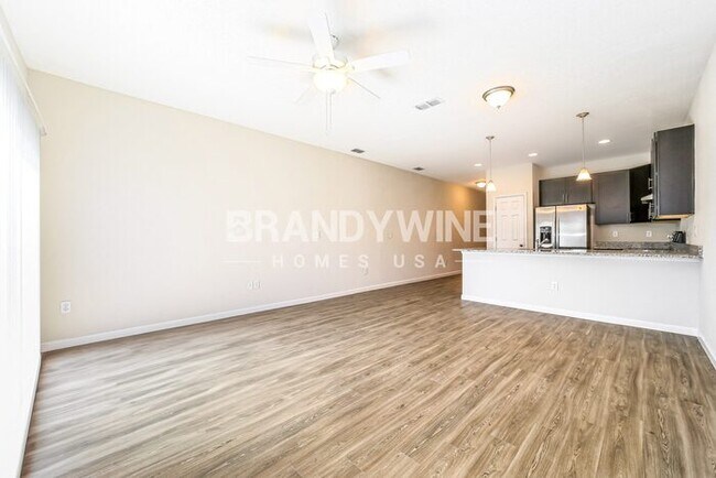 Building Photo - 509 Narnia Ct