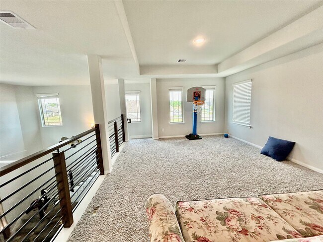 Building Photo - 1055 Bluebonnet Trl