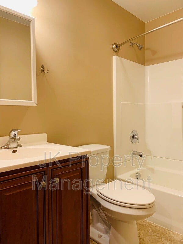 Building Photo - 4613 5th Ave S