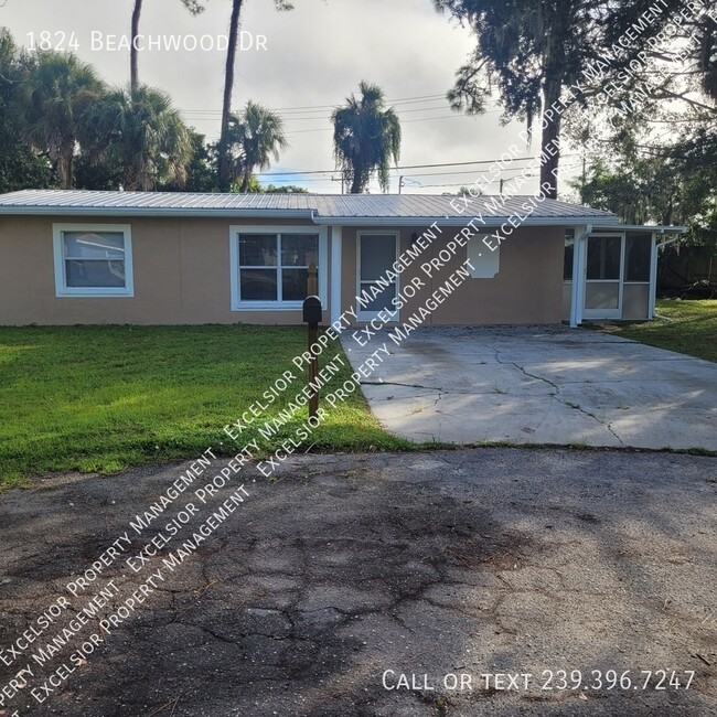 Primary Photo - 1824 Beachwood Dr