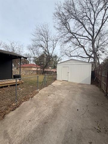 Building Photo - 1325 Highland Ave