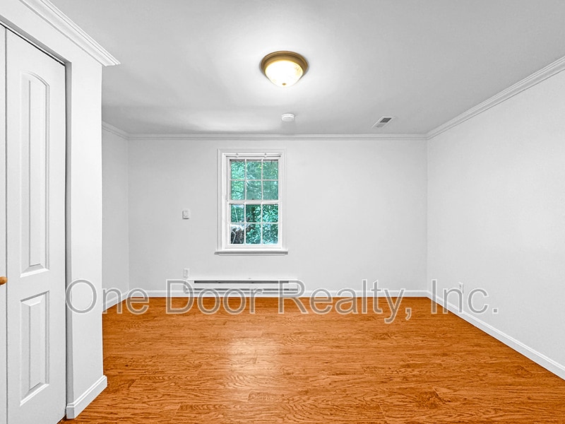 Building Photo - 712 Powell St