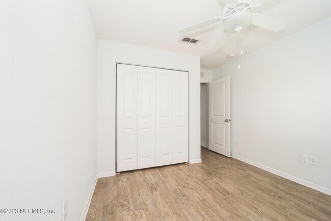 Building Photo - 512 Eiseman Wy