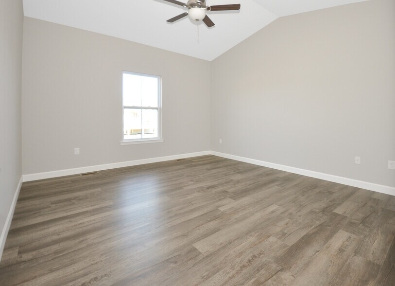 Building Photo - 7130 Remington Villa Dr
